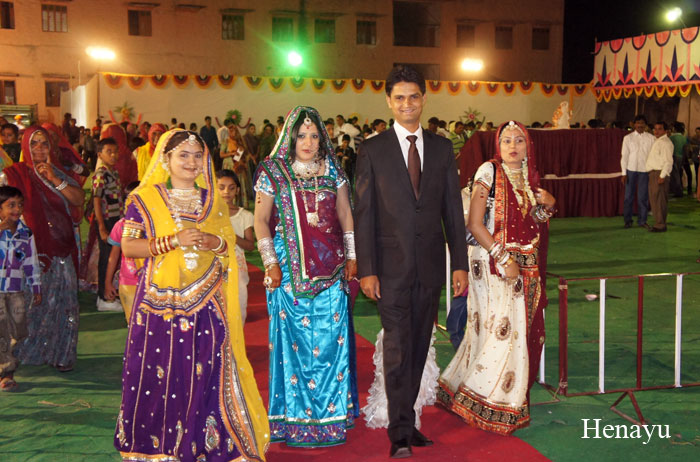 ヘナはインドの結婚式に欠かすことができない