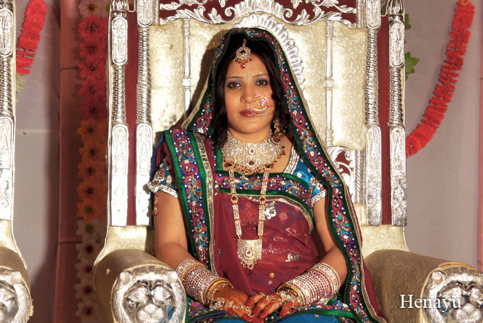 ヘナはインドの結婚式に欠かすことができない